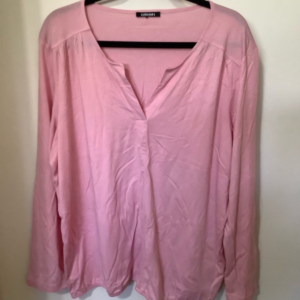 OLSEN:  Pink Women's Top (NWOT)